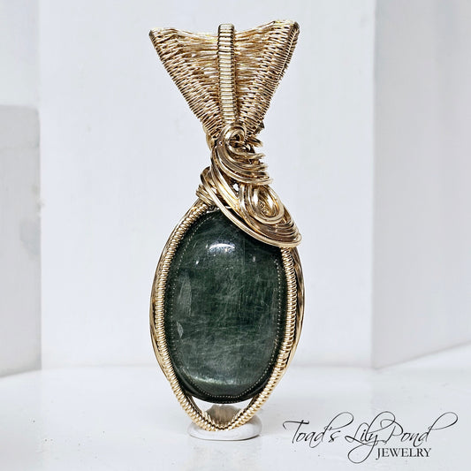 Green Actinolite pendant in 14k gold fill